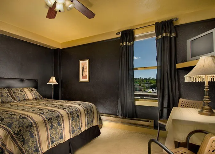 Monte Vista Hotel 3*