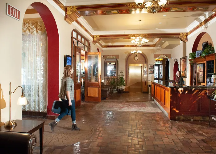 Monte Vista Hotel