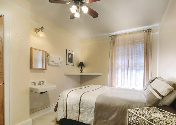 Monte Vista Hotel 3*